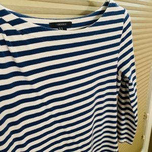 LIKE NEW! Boatneck Blue Striped Top! Size Small.